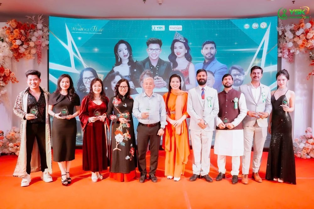 Lê Như Quỳnh Anh đăng quang ngôi vị Nữ hoàng Yoga Sống khỏe 2025 Lê Như Quỳnh Anh đăng quang ngôi vị Nữ hoàng Yoga Sống khỏe 2025