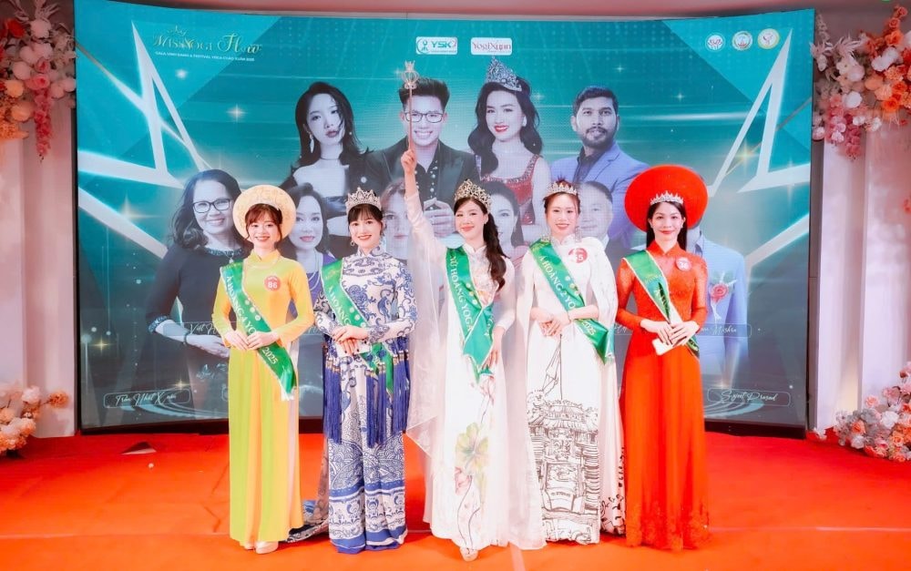 Lê Như Quỳnh Anh đăng quang ngôi vị Nữ hoàng Yoga Sống khỏe 2025 Lê Như Quỳnh Anh đăng quang ngôi vị Nữ hoàng Yoga Sống khỏe 2025