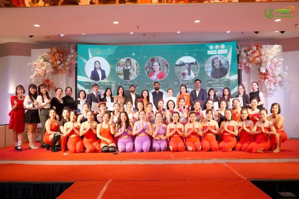 Lê Như Quỳnh Anh đăng quang ngôi vị Nữ hoàng Yoga Sống khỏe 2025 Lê Như Quỳnh Anh đăng quang ngôi vị Nữ hoàng Yoga Sống khỏe 2025