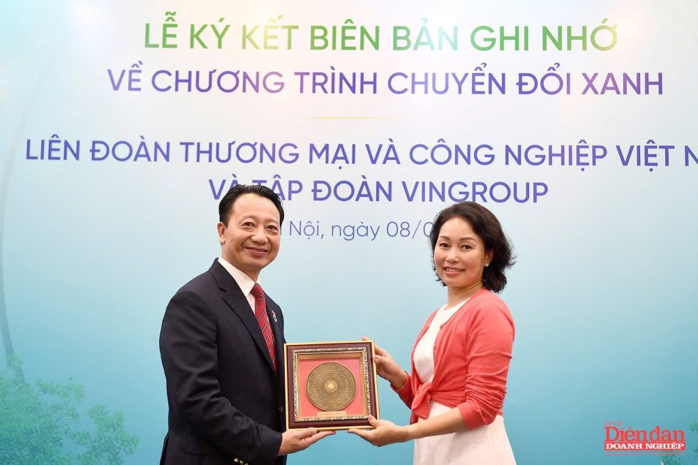 VCCI - VINGROUP: Hợp tác thúc đẩy chuyển đổi xanh, nâng tầm thương hiệu Việt