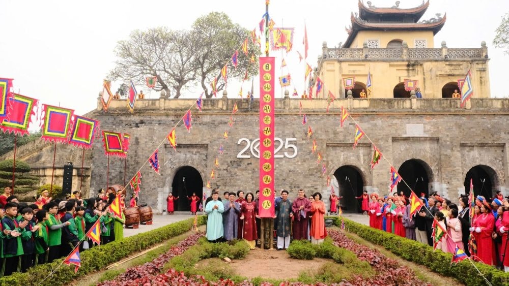 Tái hiện nghi lễ “Tống cựu nghinh tân” tại Khu di sản Hoàng thành Thăng Long – Hà Nội