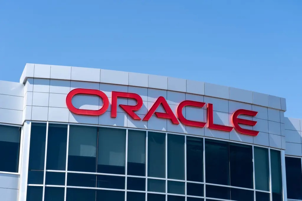 Oracle sẽ đảm bảo an ninh quốc gia Mỹ thông qua thương vụ tiếp quản TikTok (Ảnh Techinasia)