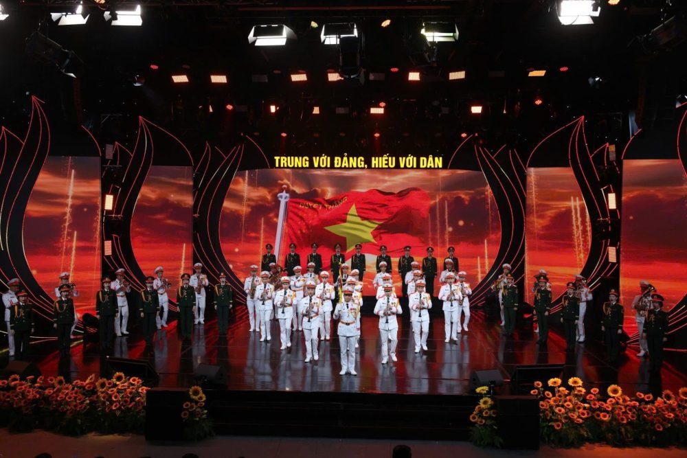 Chương trình nghệ thuật chính luận “TRUNG VỚI ĐẢNG, HIẾU VỚI DÂN”