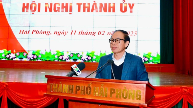 ong-le-tien-chau-bi-thu-thanh-uy.png