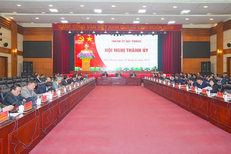 quang-canh-hoi-nghi-thanh-uy-hai-phong.jpg