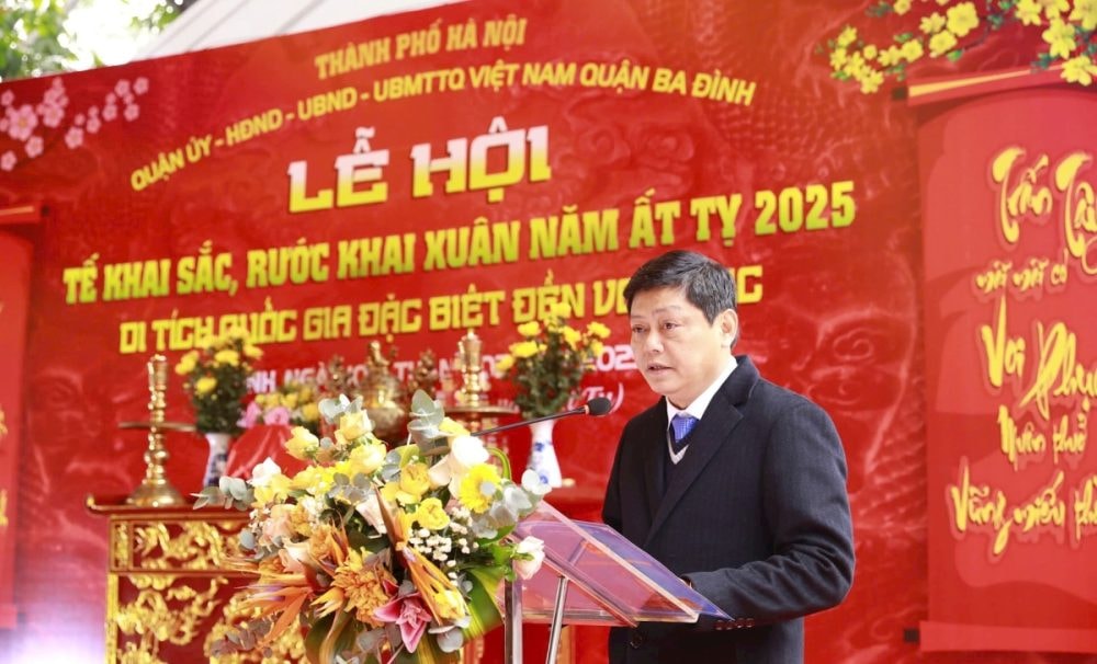 Lễ hội truyền thống “Tế Khai sắc, rước khai Xuân” tại đền Voi Phục