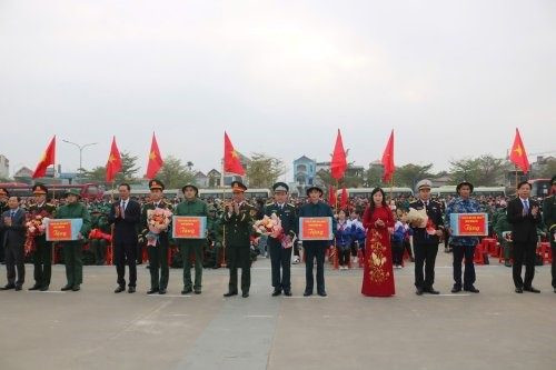Huyện Hoằng Hóa (Thanh Hóa) long trọng tổ chức lễ giao nhận quân năm 2025