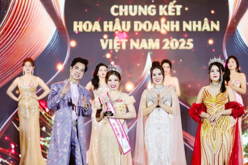 “Bông hồng thép” Hà Tĩnh đạt ngôi vị Á hậu 3 cuộc thi Hoa hậu Doanh nhân Việt Nam 2025