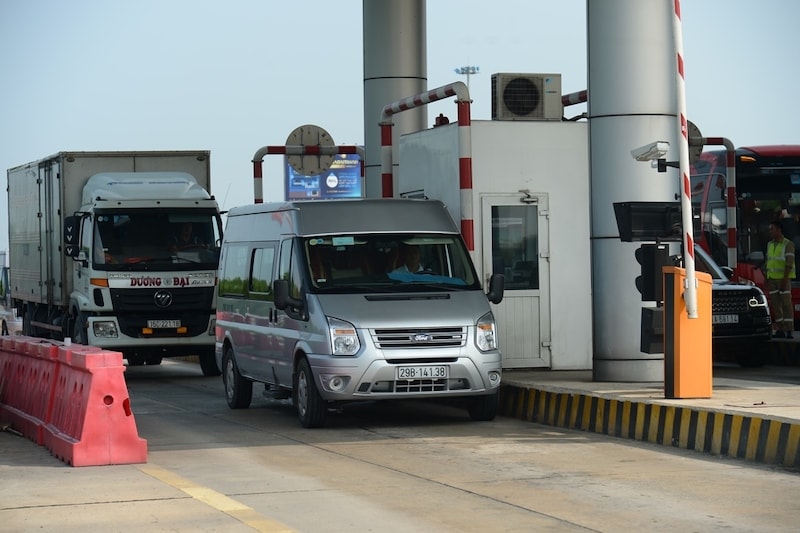 thu-phi-tu-dong-tai-tram-bot-cao-toc-ha-noi-hai-phong-anh-pham-hung.jpeg