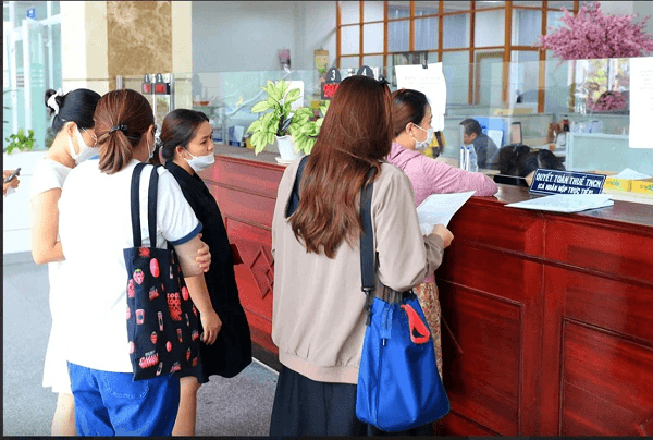 Điều chỉnh thuế, tăng thu nhập - “chìa khóa” phục hồi sức mua?
