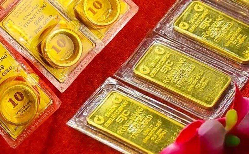 Giá vàng tăng cao kỷ lục, vượt 97 triệu đồng/lượng