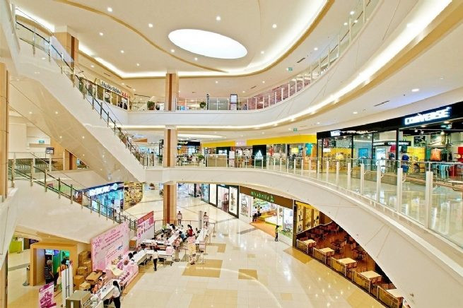 Nguồn cung mặt bằng bán lẻ: Số lượng dồi dào nhưng chất lượng chưa tối ưu