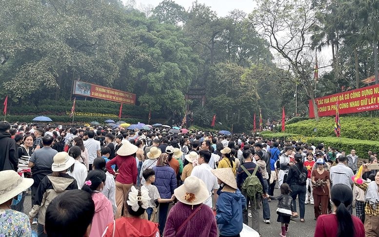 Người dân cả nước hướng về Giỗ Tổ Hùng Vương