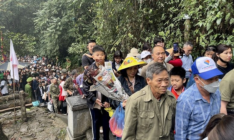 Người dân cả nước hướng về Giỗ Tổ Hùng Vương