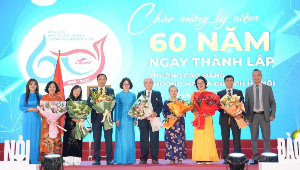 Lễ kỷ niệm 60 năm Ngày thành lập Trường Cao đẳng Thương mại và Du lịch Hà Nội