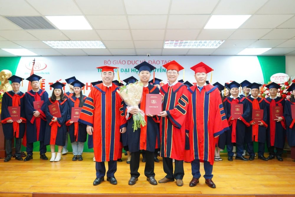 Doanh nhân trẻ Phạm Quang Tùng và hành trình trưởng thành tại Trường Đại học Nguyễn Trãi Doanh nhân trẻ Phạm Quang Tùng và hành trình trưởng thành tại Trường Đại học Nguyễn Trãi