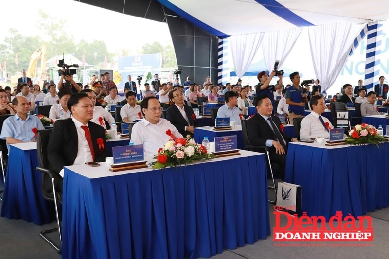 Các đại biểu tham dự buôi