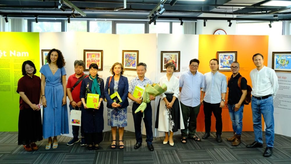 Tập thơ “Cùng Việt Nam” - Biểu tượng sống động của tình hữu nghị và đoàn kết Việt Nam – Tây Ban Nha