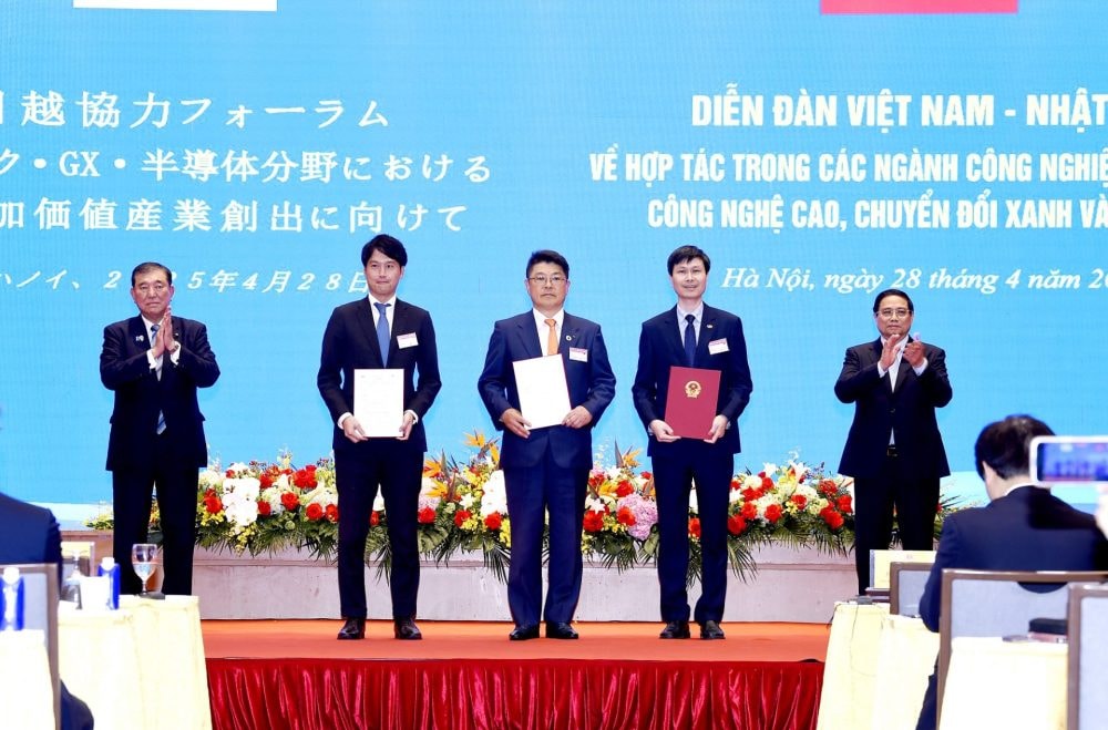 Việt Nam – Nhật Bản ký kết hợp tác trong các ngành công nghiệp chiến lược