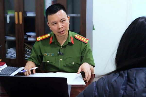 giao-vien-duoi-tam-ngam-cua-toi-pham-cong-nghe-3.png