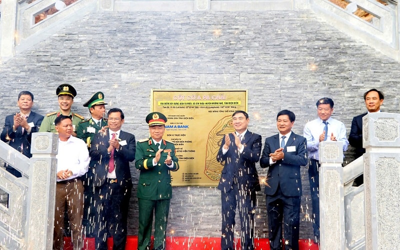 3-bia.jpg