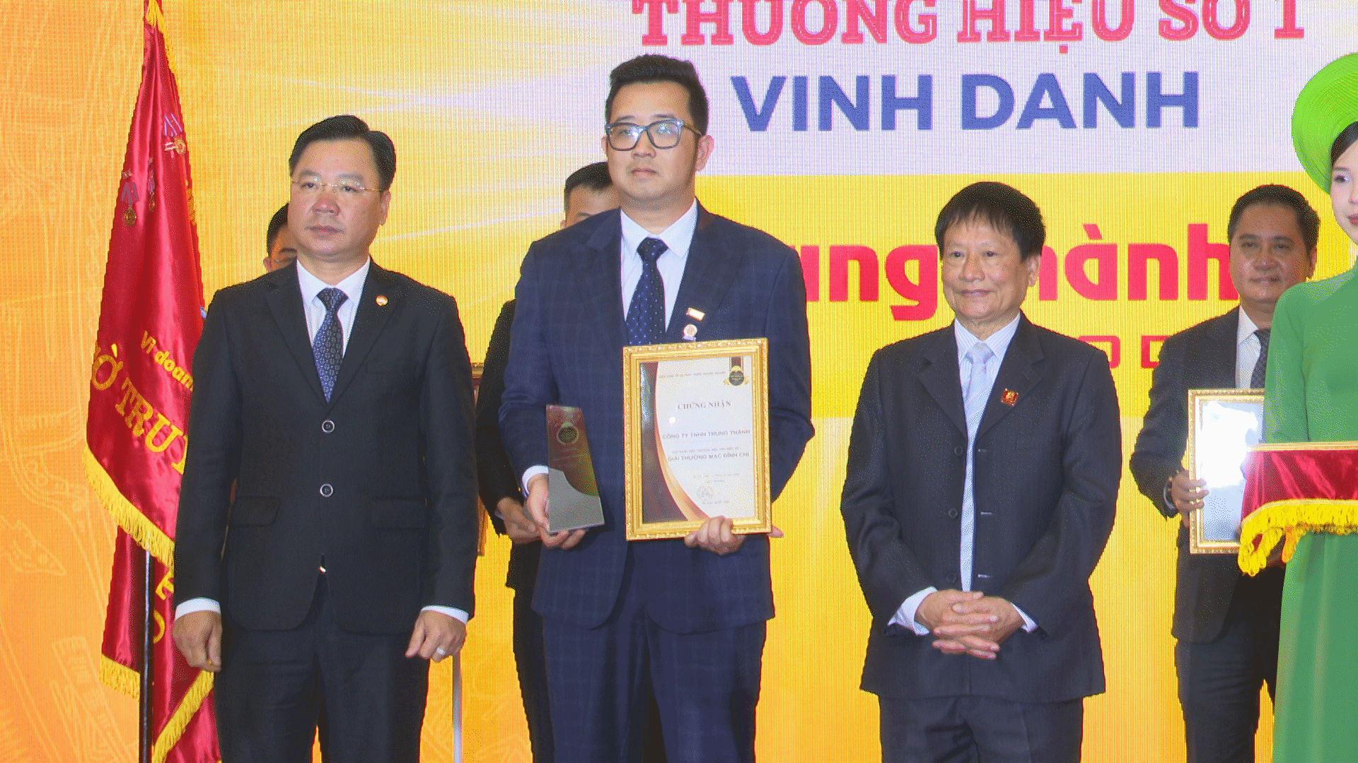 vinh doanh 2