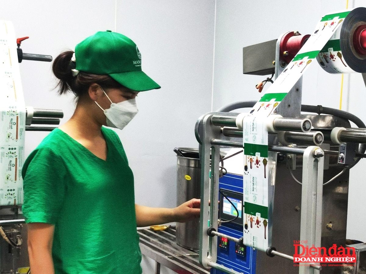 Trong bối cảnh cạnh tranh gay gắt hiện nay, doanh nghiệp cần phải thích ứng nhanh với xu thế chuyển đổi số, đặc biệt là ứng dụng AI trong hoạt động sản xuất, kinh doanh.