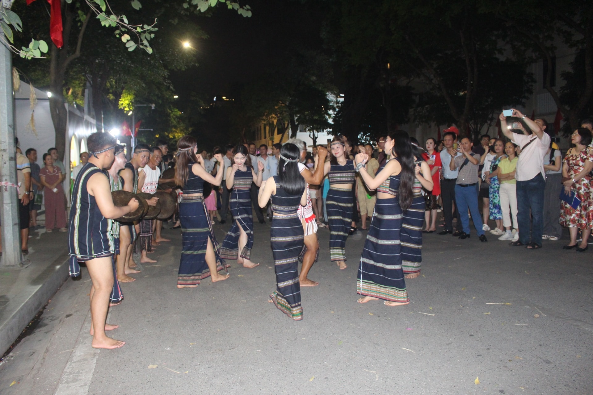Trải nghiệm không gian văn hóa cồng chiêng