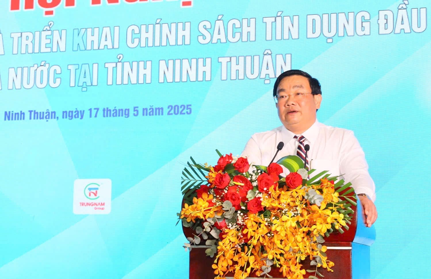 Đồng chí Trịnh Minh Hoàng – Phó chủ tịch UBND tỉnh phát biểu kết luận Hội nghị