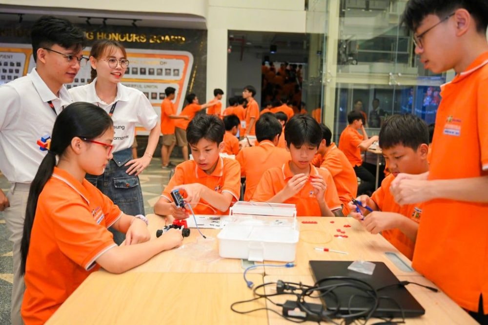 Samsung khởi động cuộc thi Samsung Solve for Tomorrow 2025 tại khu vực miền Trung