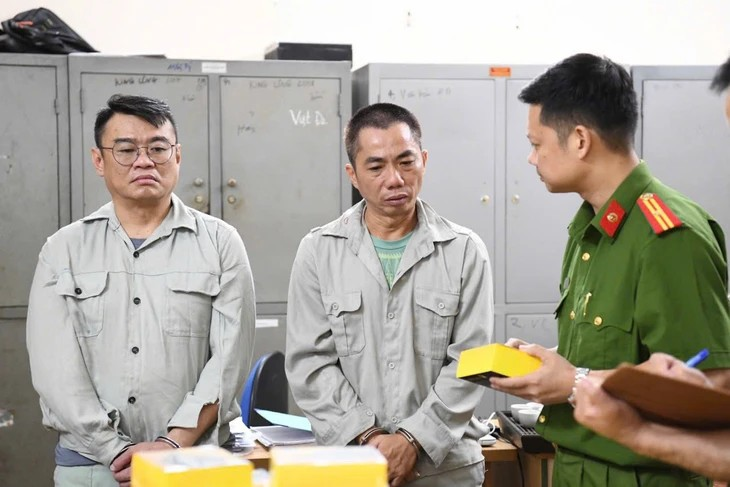con-lu-da-cap-phoi-lo-vung-mu-the-che-ky-2-cuoc-lan-tron-giua-long-phap-luat-3.png