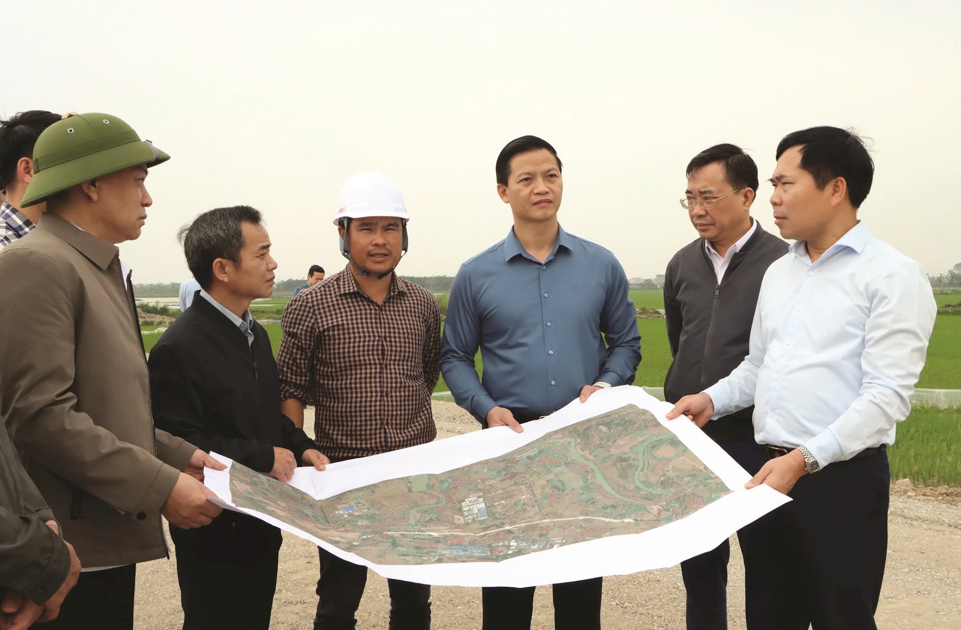Ảnh 2 tiếng Việt