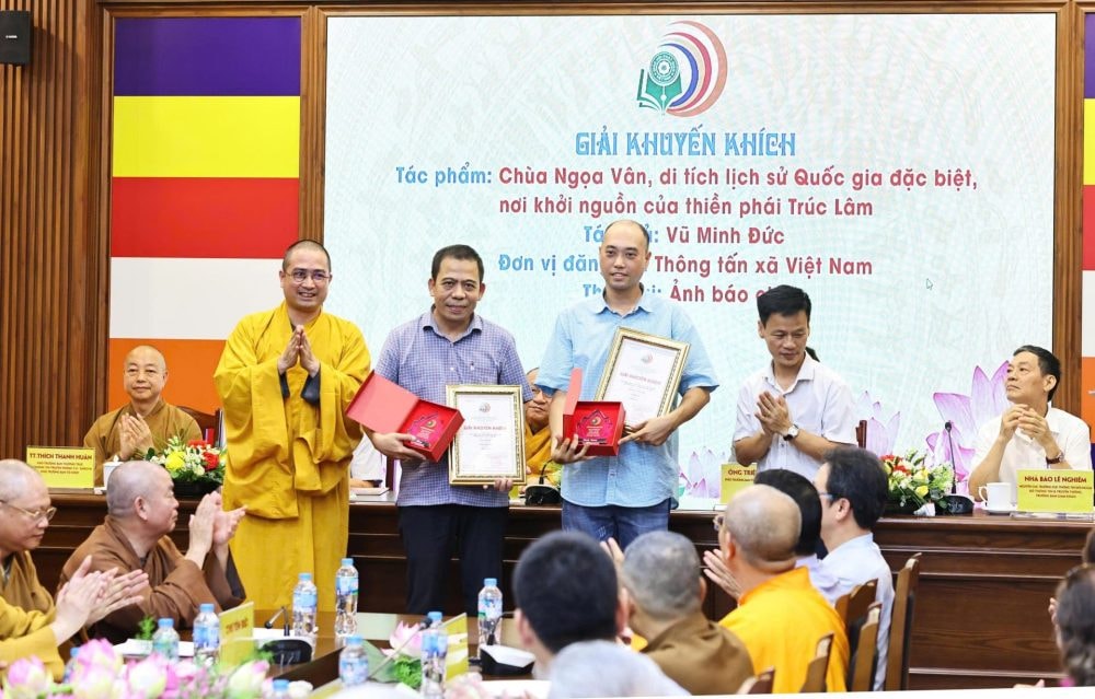 Trao Giải báo chí Phật giáo toàn quốc lần thứ nhất năm 2024 và phát động Giải báo chí Phật giáo năm 2025