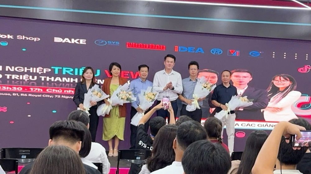 Khởi nghiệp “Triệu Views” và đạo đức trong kinh doanh thương mại điện tử