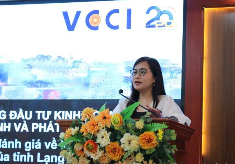 Bà Lê Thanh Hà, Trưởng phòng Môi trường kinh doanh, Ban Pháp chế (VCCI) (Ảnh: Báo và Đài PTTH Lạng Sơn)