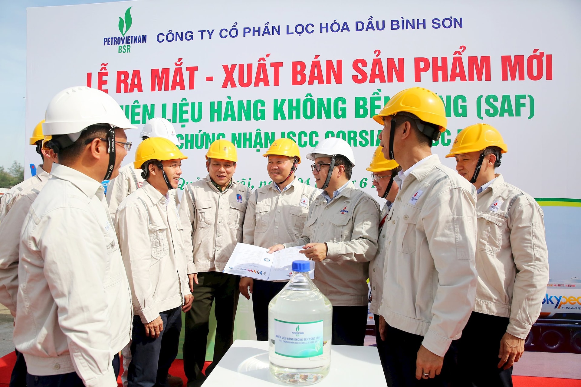Việc thành lập Trung tâm là bước đi chiến lược nhằm hiện thực hóa Nghị quyết 57-NQ/TW ngày 22/12/2024 của Bộ Chính trị về đột phá phát triển khoa học công nghệ (KHCN), đổi mới sáng tạo (ĐMST) và chuyển đổi số (CĐS) quốc gia, cùng các Nghị quyết, chỉ đạo, định hướng của các cấp về phát triển KHCN, ĐMST, CĐS và Nghị quyết 951-NQ/ĐU của Đảng ủy Petrovietnam về đột phá phát triển KHCN, ĐMST và CĐS. Trước đó, tại Hội nghị Ban Chấp hành Đảng bộ Công ty lần thứ hai, nhiệm kỳ 2025 -2030, Ban Chấp hành Đ