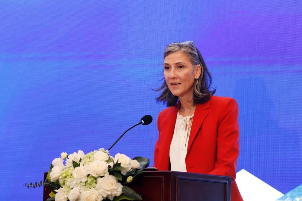 Vinh danh 12 sáng kiến chống ô nhiễm nhựa Vinh danh 12 sáng kiến chống ô nhiễm nhựa