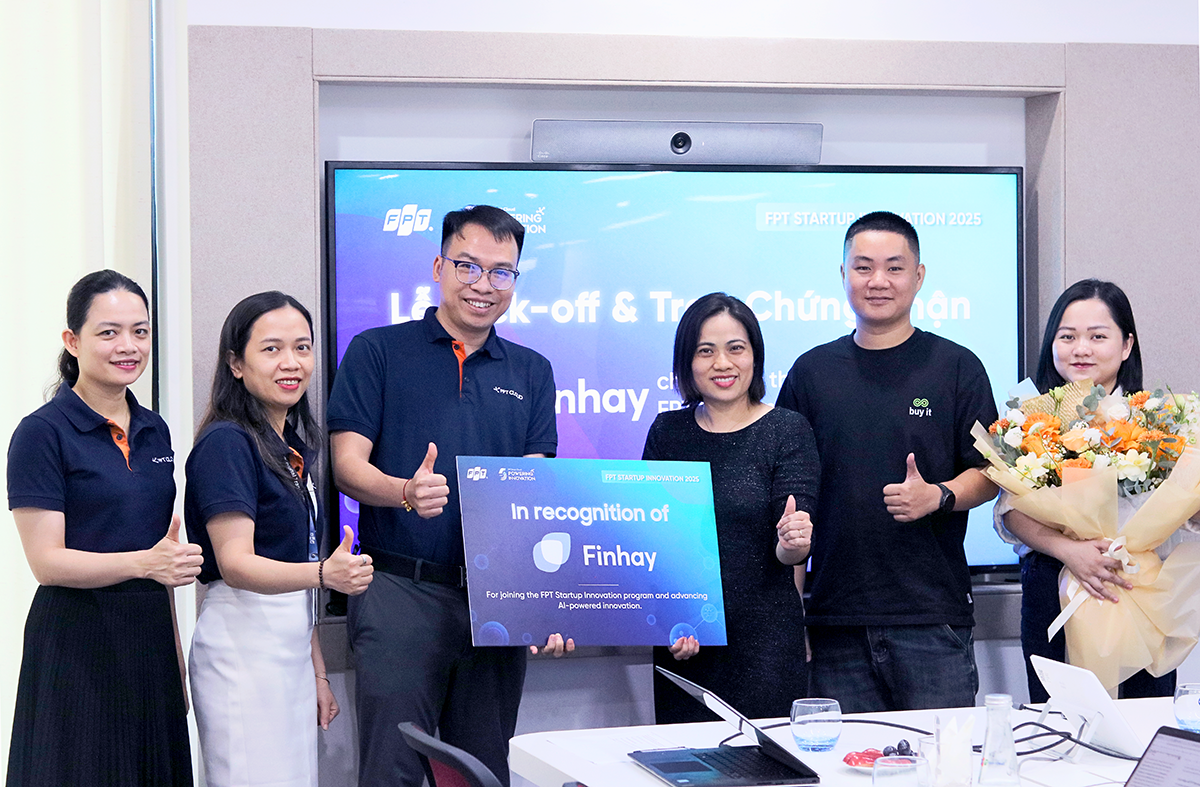 thumnai Kickoff Finhay FPT