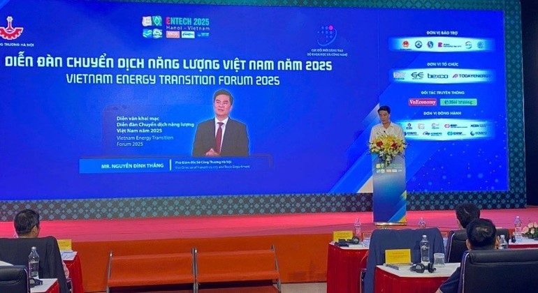 Diễn đàn Chuyển dịch Năng lượng Việt Nam 2025 hướng tới một hệ sinh thái năng lượng hiện đại, bền vững