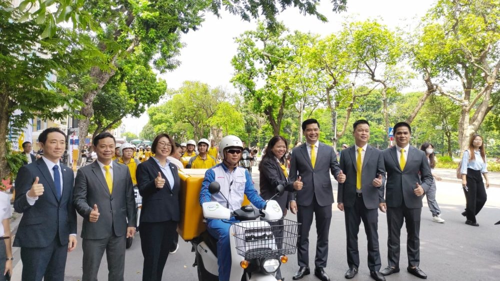 Honda Việt Nam tiếp tục bàn giao 205 xe máy điện cho Bưu điện Việt Nam