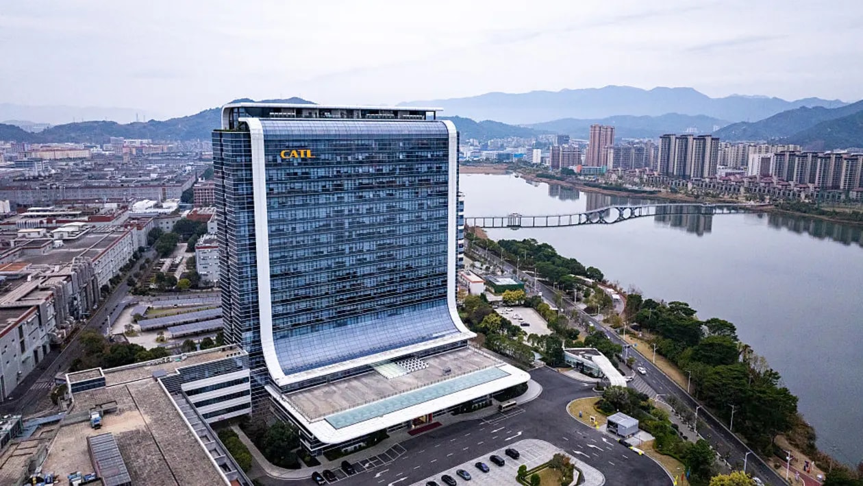 CALT là công ty sản xuất pin xe điện lớn nhất thế giới