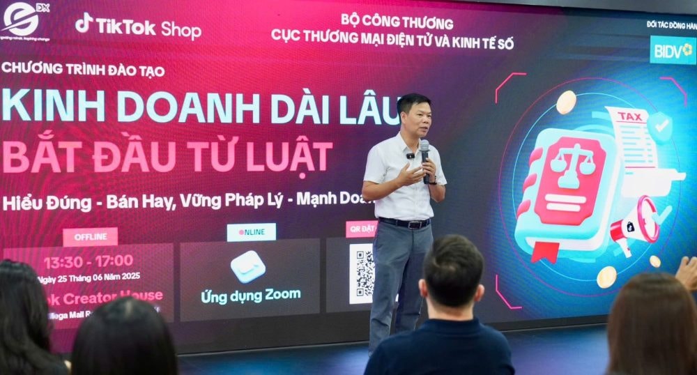 Doanh nghiệp thương mại điện tử cần nắm vững chính sách để phát triển bền vững