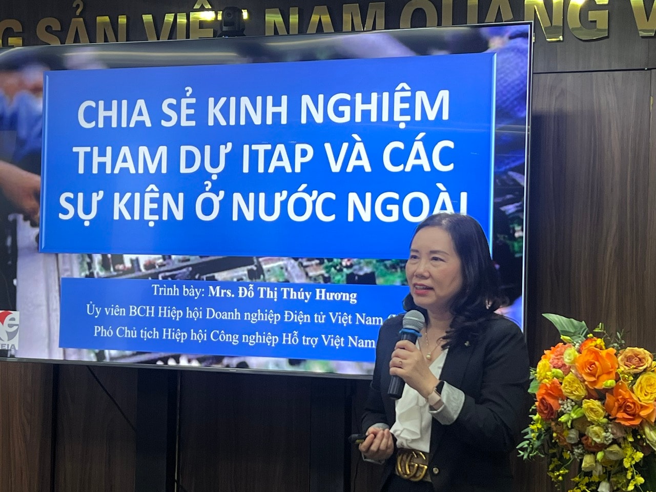 Bà Đỗ Thị Thúy Hương, Phó Chủ tịch VEIA.