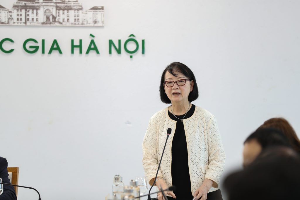 Ms Yen