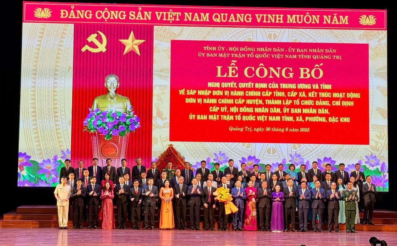 Ra mắt Ban chấp hành đảng bộ đảng bộ tỉnh Quảng Trị mới
