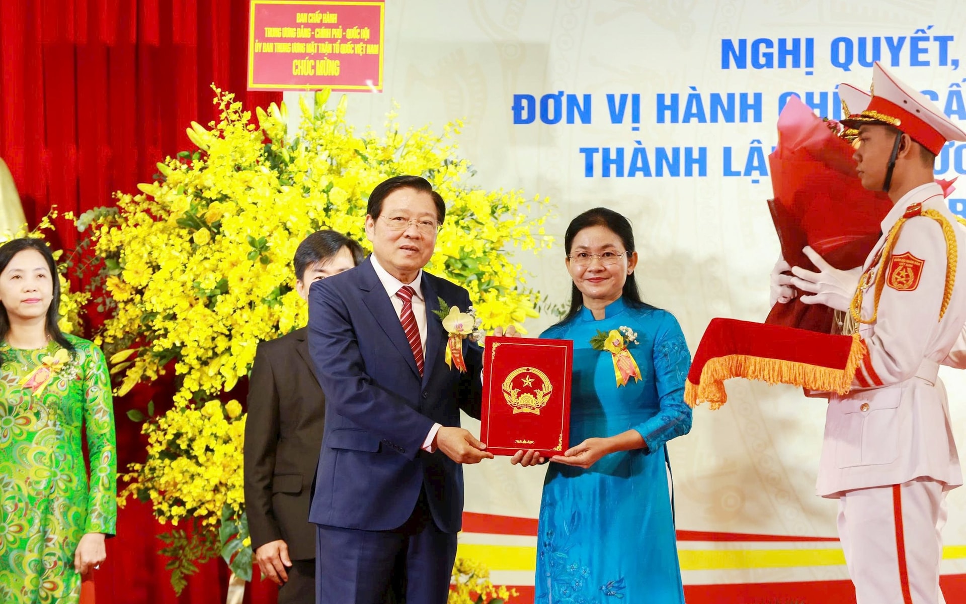 ton-ngoc-hanh.jpg