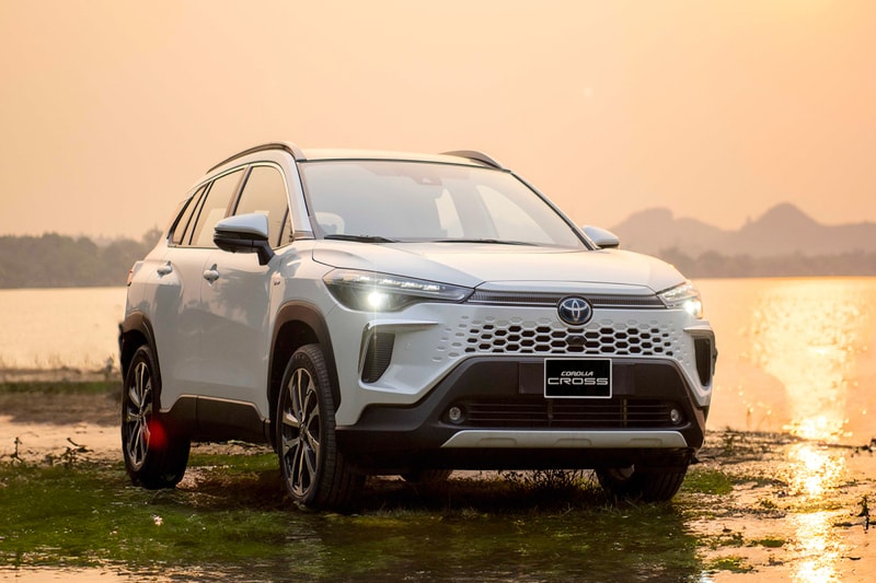 toyota-corolla-cross-2024-ra-mat-khach-viet-4de8a (1)