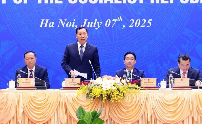 cong-bo-quyet-dinh-cua-chu-tich-nuoc-ve-dac-xa-dot-2-nam-2025-1.jpg