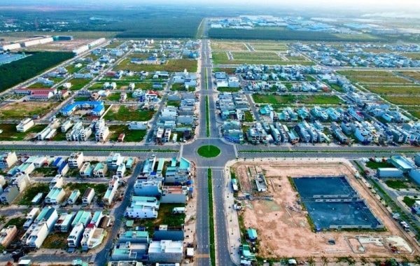 Thanh Hóa - Đẩy mạnh công tác bồi thường, hỗ trợ, tái định cư và giải phóng mặt bằng tuyến đường sắt tốc độ cao trục Bắc - Nam