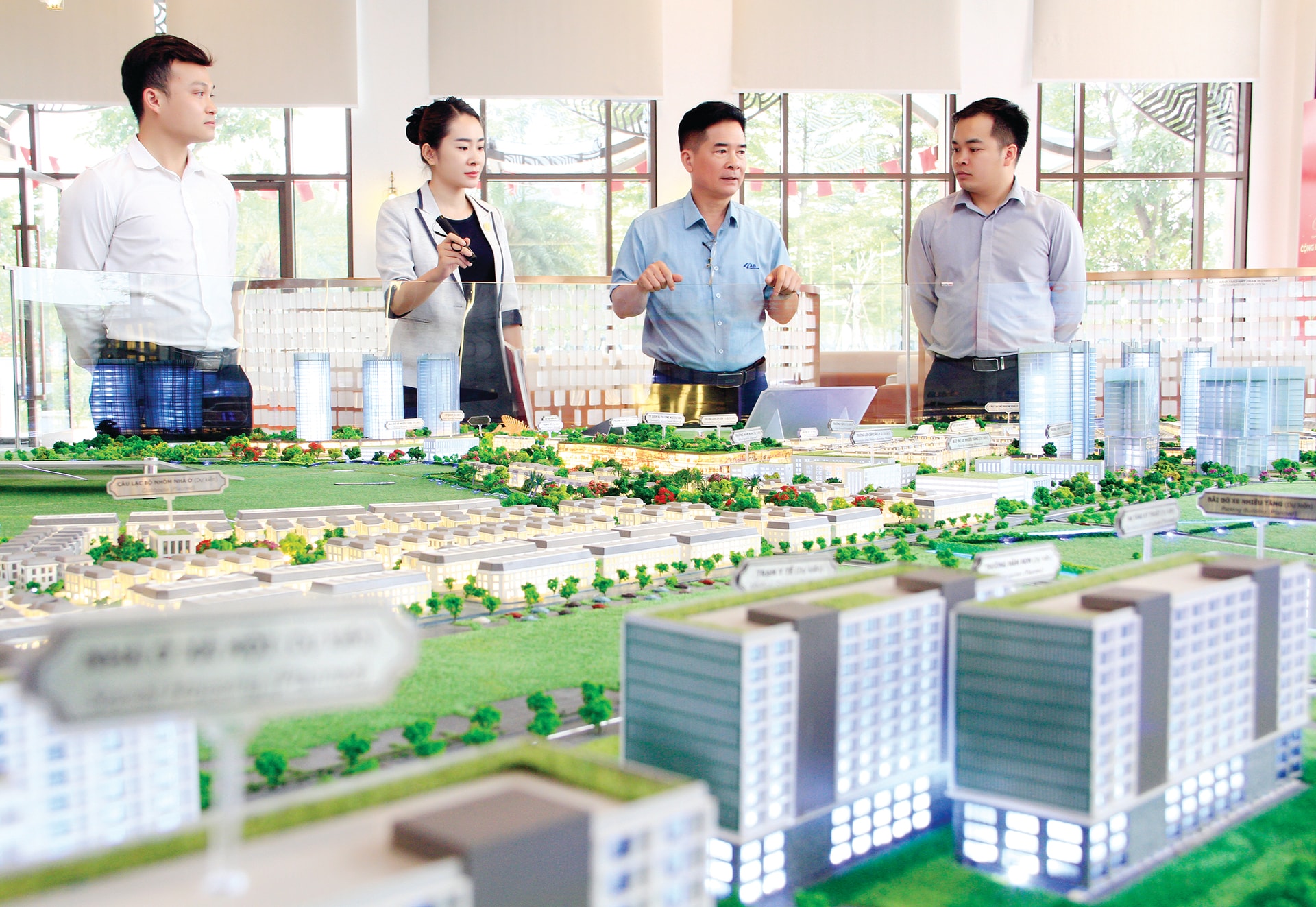 Ảnh 1 tiếng Việt